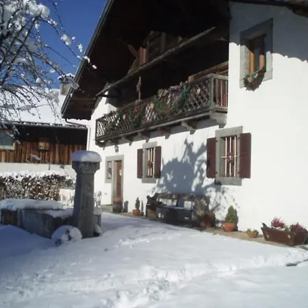 St Nicolas Apartment *